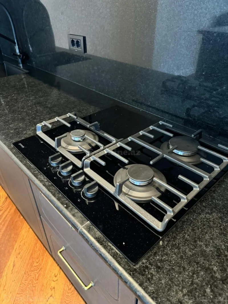 Kirayə verilir 3 otaqlı Mənzil Yeni tikili 130 m² Xətai r. - şəkil 11