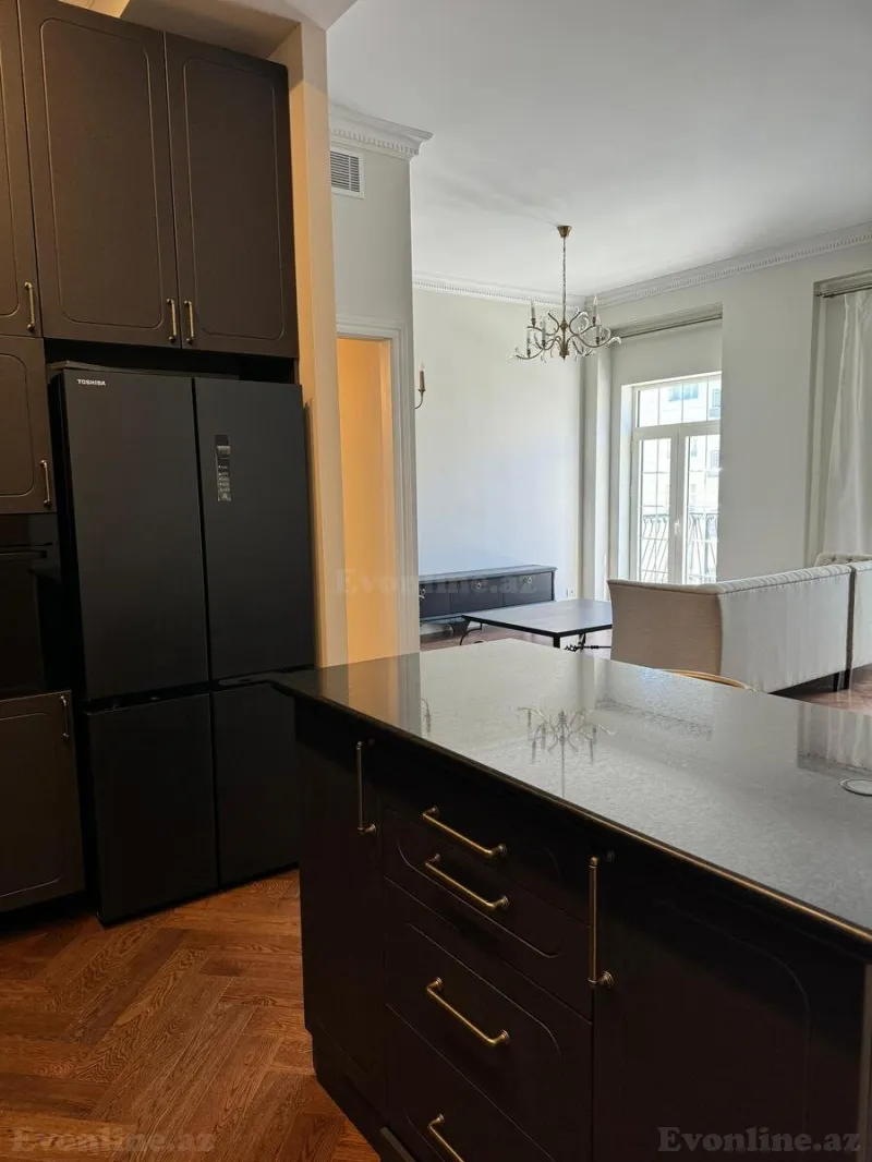 Kirayə verilir 3 otaqlı Mənzil Yeni tikili 130 m² Xətai r. - şəkil 13