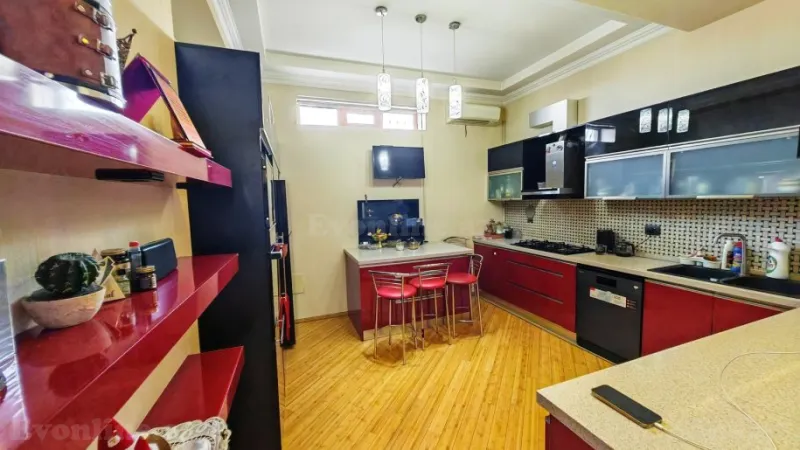 Kirayə verilir 2 otaqlı Mənzil Yeni tikili 150 m² 8 Noyabr m. - şəkil 10