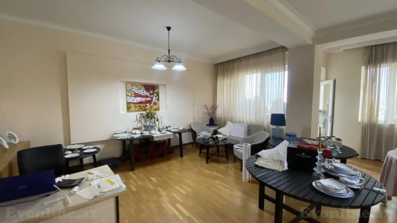 Satılır 4 otaqlı Mənzil Yeni tikili 197 m² Elmlər Akademiyası m. - şəkil 5