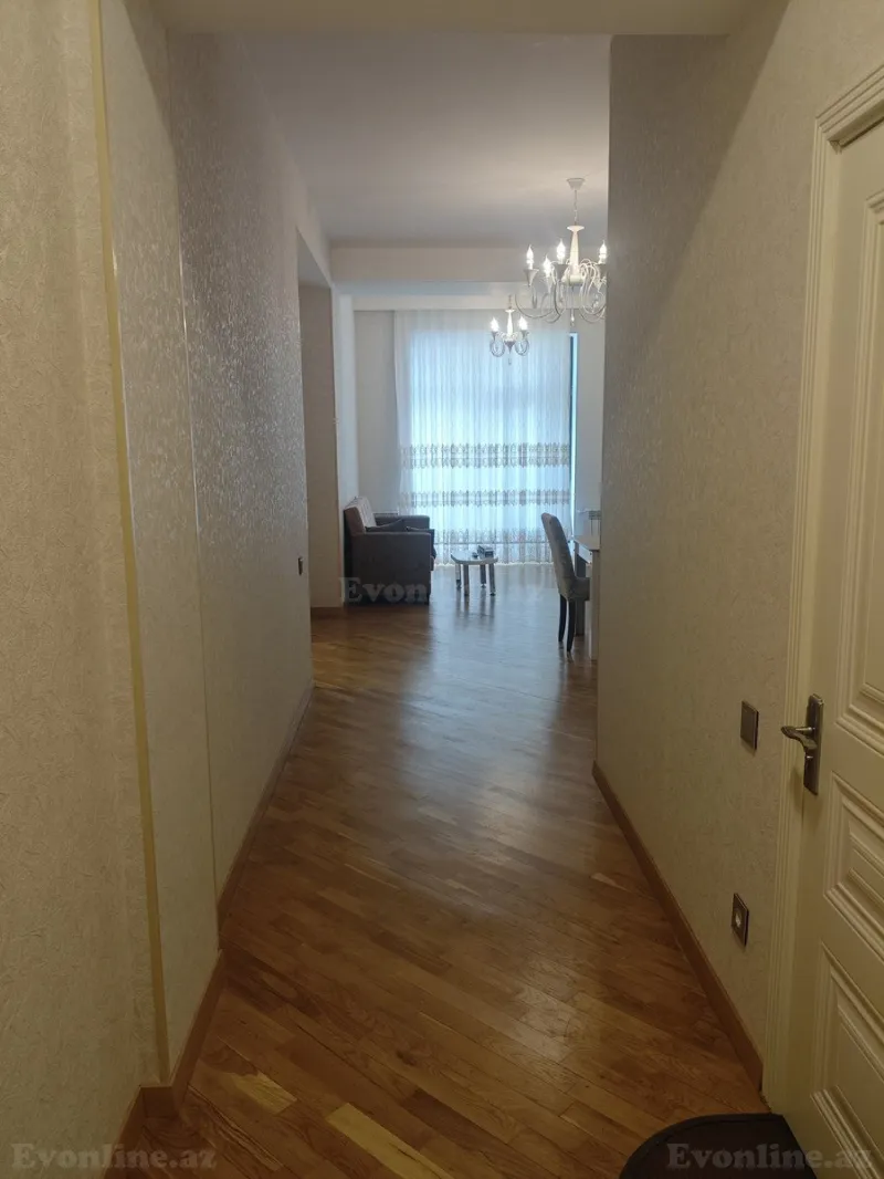 Kirayə verilir 3 otaqlı Mənzil Yeni tikili 70 m² 28 May m.