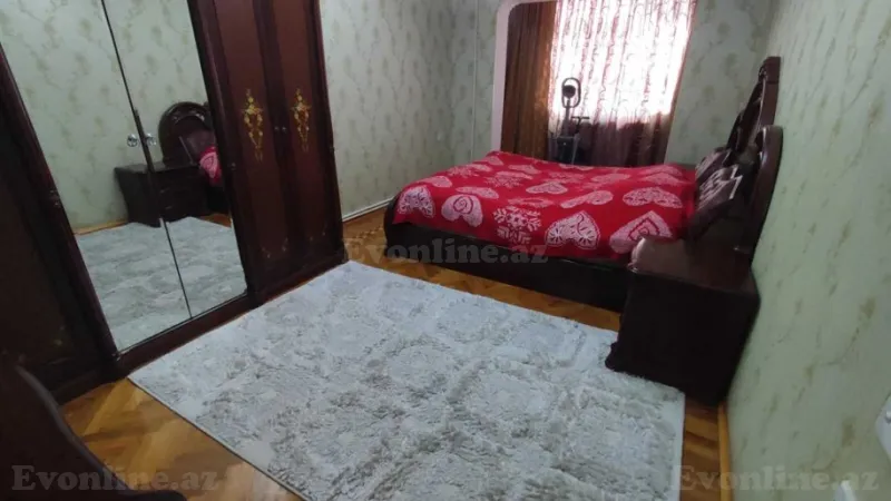 Satılır 4 otaqlı Mənzil Köhnə tikili 110 m² Neftçilər m. - şəkil 4