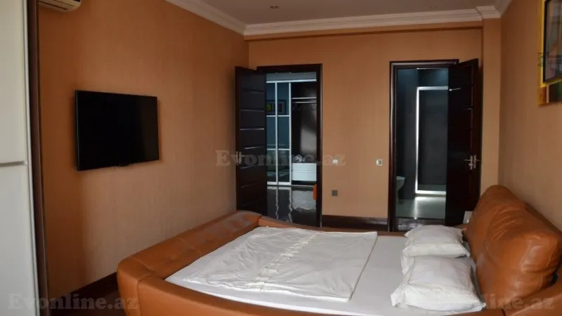 Satılır 4 otaqlı Mənzil Yeni tikili 170 m² 28 May m. - şəkil 8