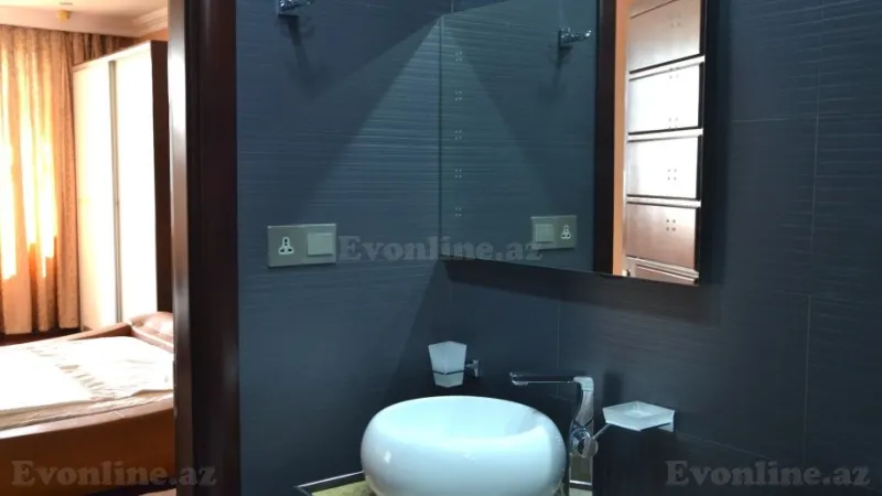 Satılır 4 otaqlı Mənzil Yeni tikili 170 m² 28 May m. - şəkil 13