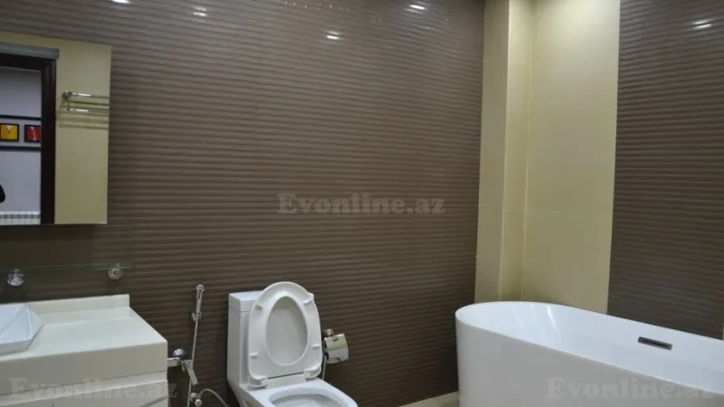 Satılır 4 otaqlı Mənzil Yeni tikili 170 m² 28 May m. - şəkil 14