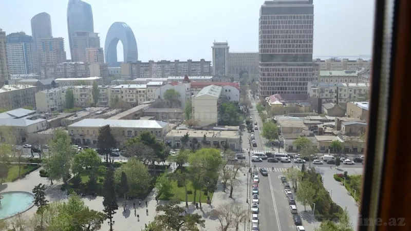 Satılır 4 otaqlı Mənzil Yeni tikili 170 m² 28 May m. - şəkil 16