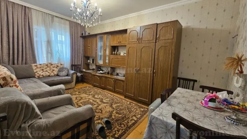 Satılır 2 otaqlı Mənzil Köhnə tikili 45 m² Suraxanı r.