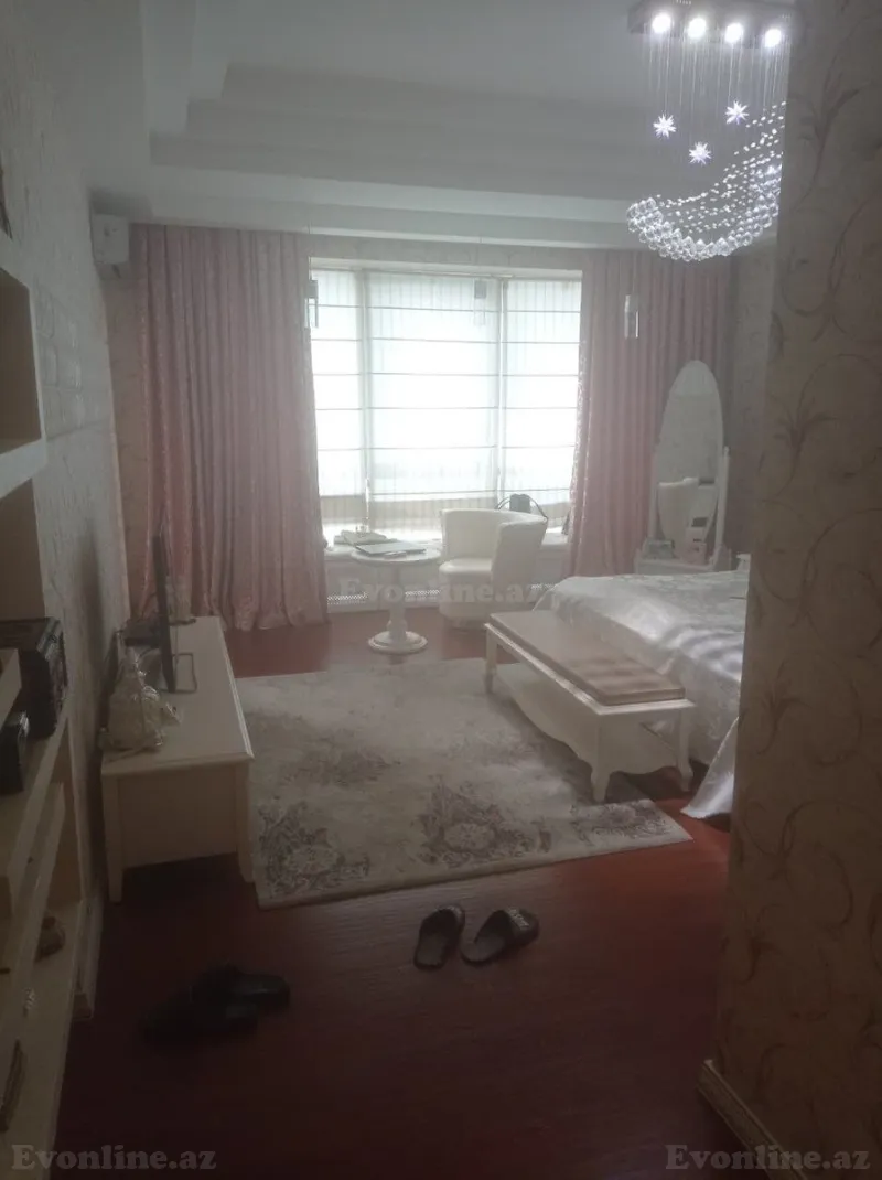 Satılır 4 otaqlı Mənzil Yeni tikili 180 m² Elmlər Akademiyası m. - şəkil 6