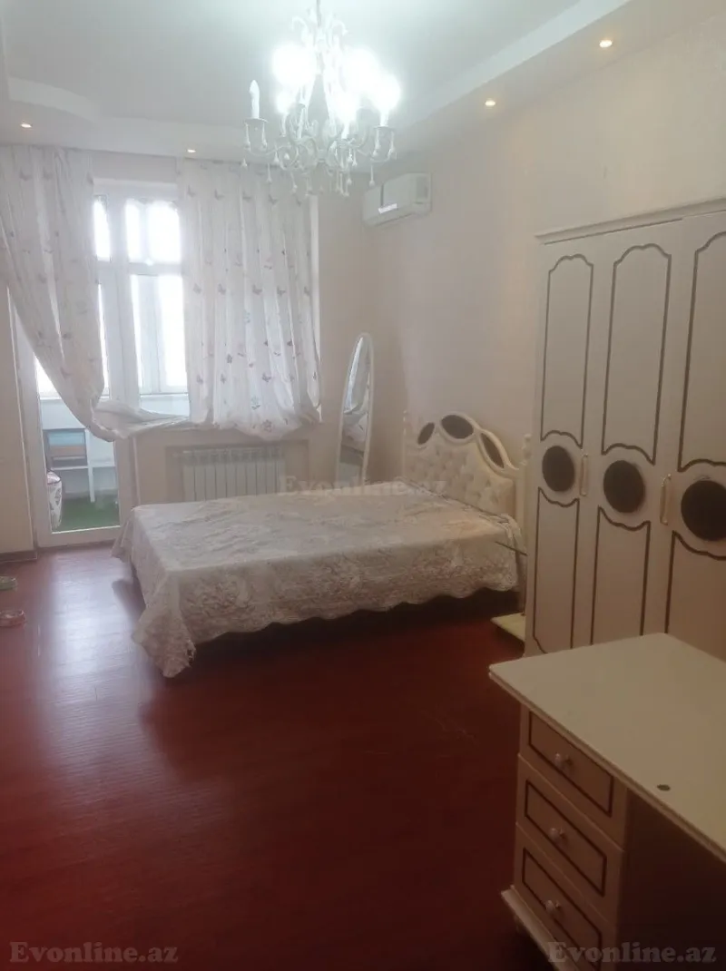 Satılır 4 otaqlı Mənzil Yeni tikili 180 m² Elmlər Akademiyası m. - şəkil 10