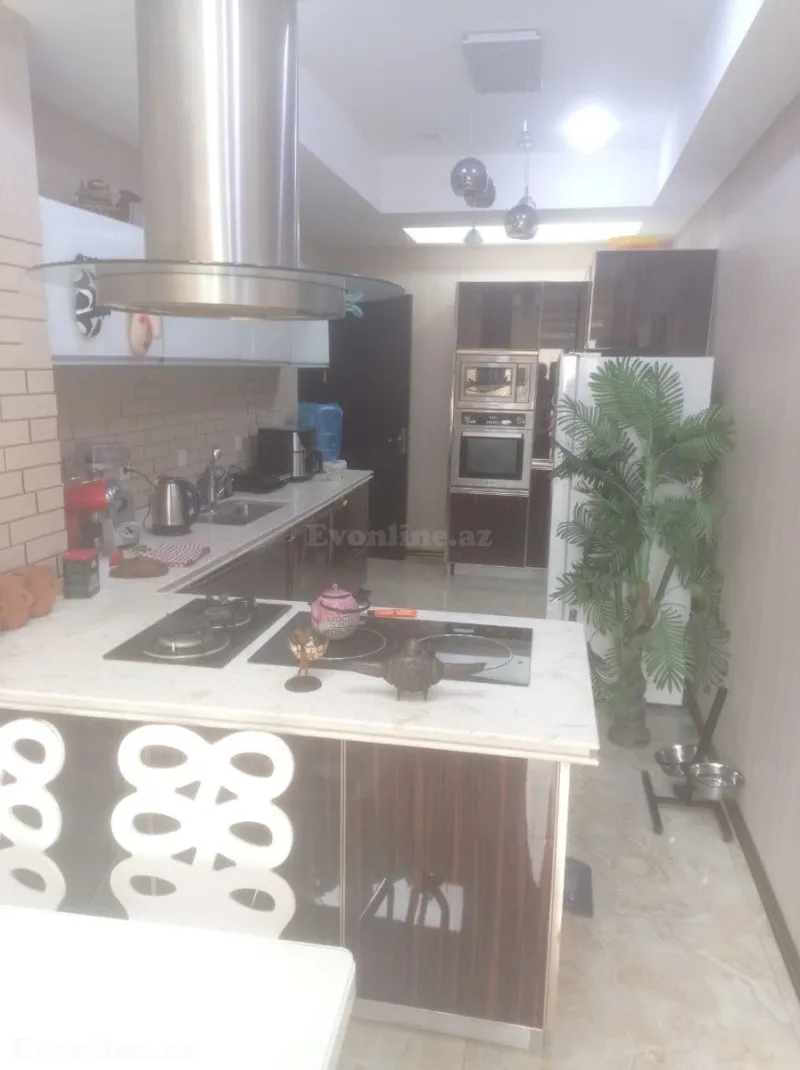 Satılır 4 otaqlı Mənzil Yeni tikili 180 m² Elmlər Akademiyası m. - şəkil 13