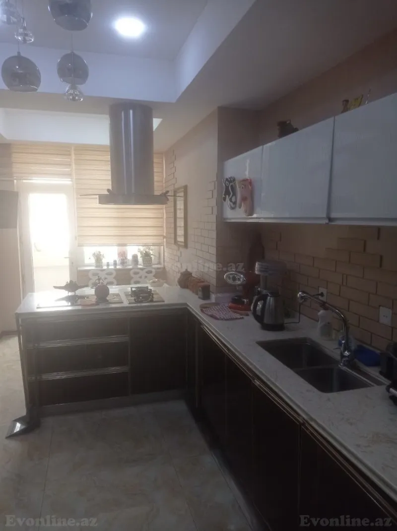 Satılır 4 otaqlı Mənzil Yeni tikili 180 m² Elmlər Akademiyası m. - şəkil 14