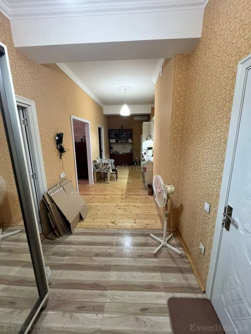 Satılır 3 otaqlı Mənzil Yeni tikili 65 m² 28 May m.