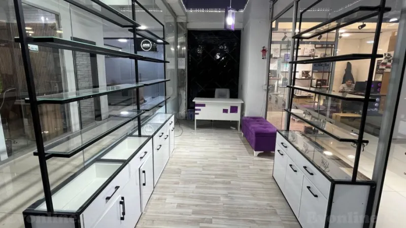 Kirayə verilir Obyekt 17 m² Sahil m.