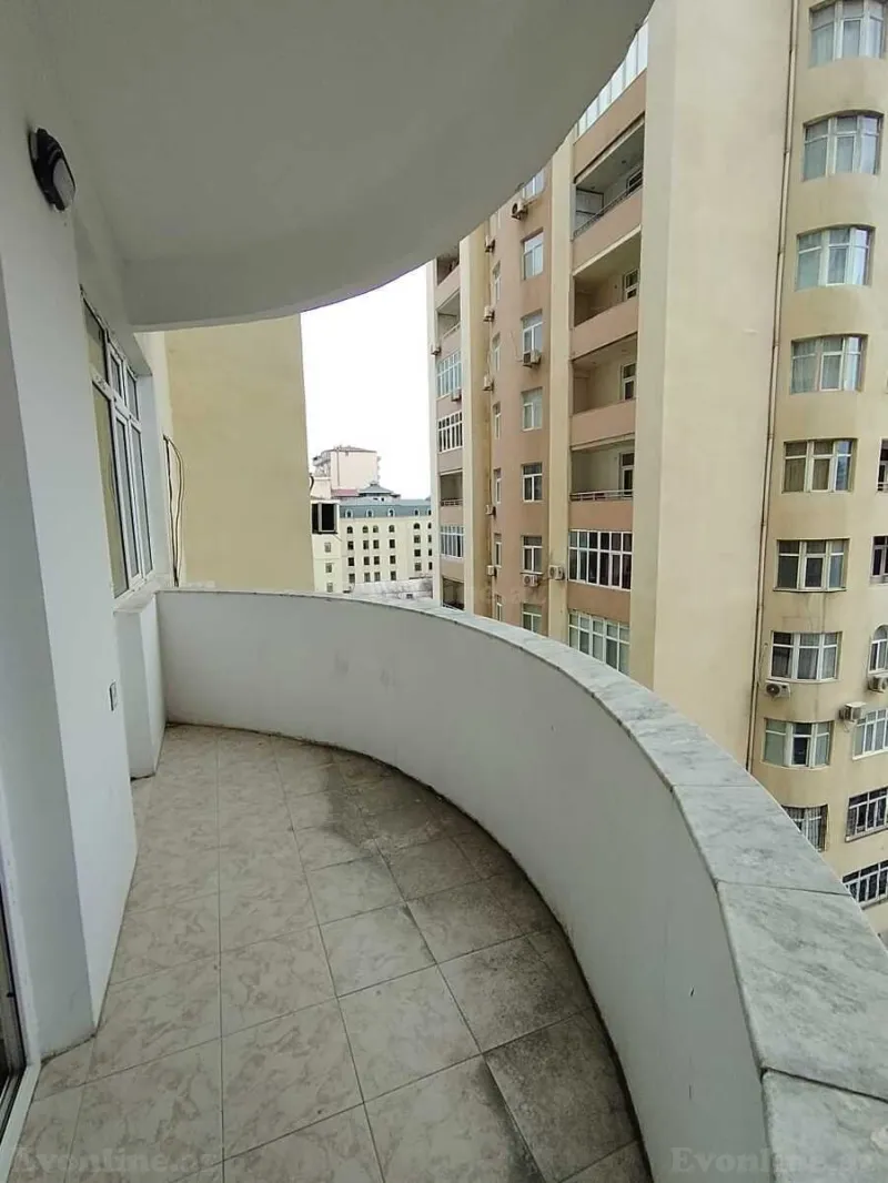 Kirayə verilir 4 otaqlı Mənzil Yeni tikili 160 m² Nərimanov r. - şəkil 9