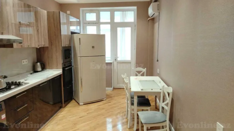 Kirayə verilir 4 otaqlı Mənzil Yeni tikili 160 m² Nərimanov r. - şəkil 11