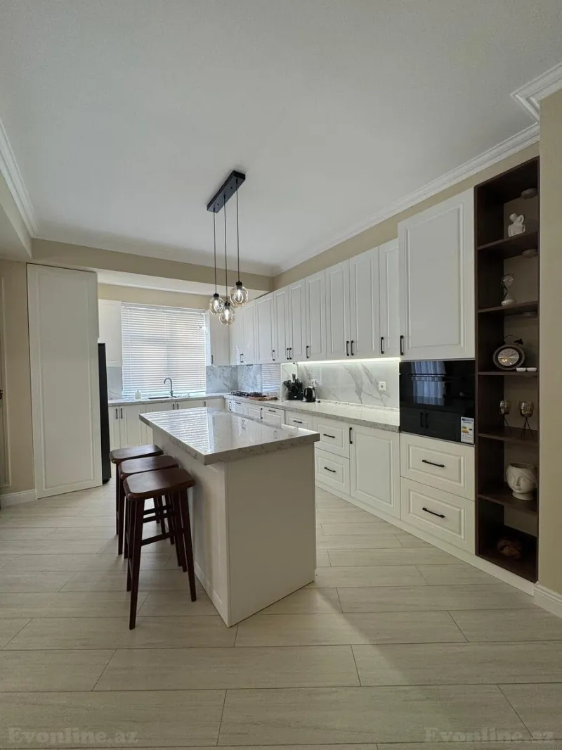 Satılır 4 otaqlı Mənzil Yeni tikili 175 m² Nərimanov r. - şəkil 8