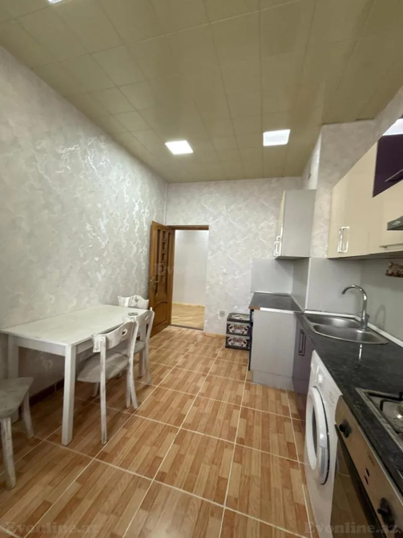 Kirayə verilir 3 otaqlı Mənzil Yeni tikili 135 m² İnşaatçılar m. - şəkil 13