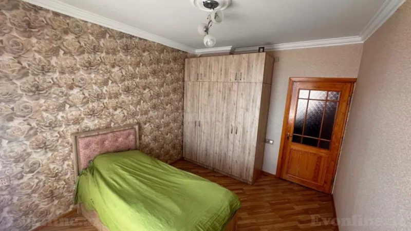 Satılır 2 otaqlı Mənzil Köhnə tikili 60 m² Suraxanı r.