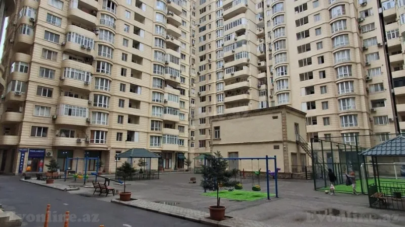 Satılır 3 otaqlı Mənzil Yeni tikili 135 m² 3-cü mikrorayon