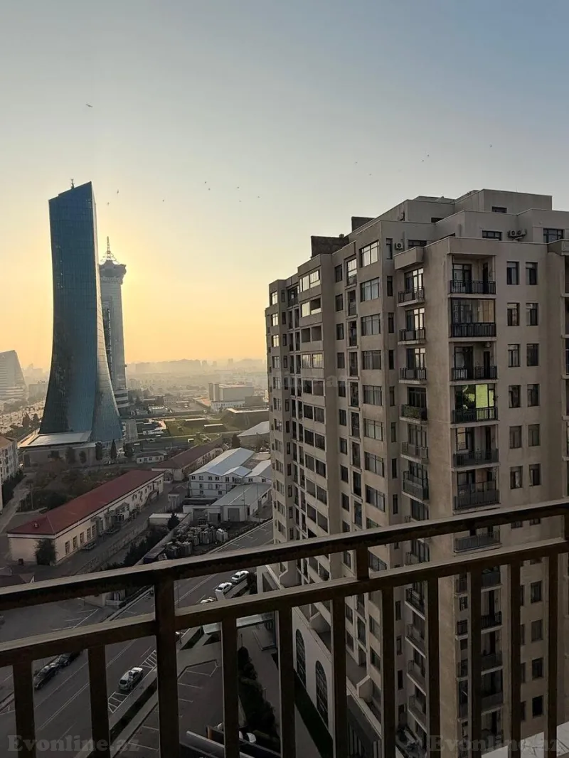 Satılır 3 otaqlı Mənzil Yeni tikili 172 m² Koroğlu m. - şəkil 3