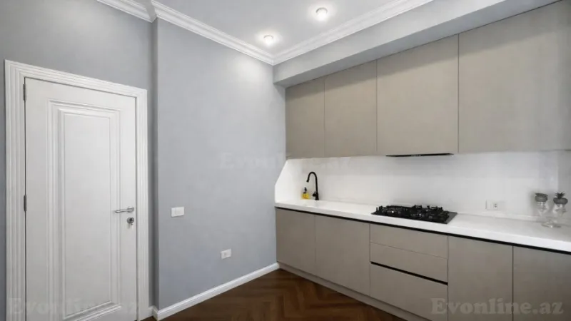 Satılır 2 otaqlı Mənzil Köhnə tikili 50 m² Nərimanov r. - şəkil 6