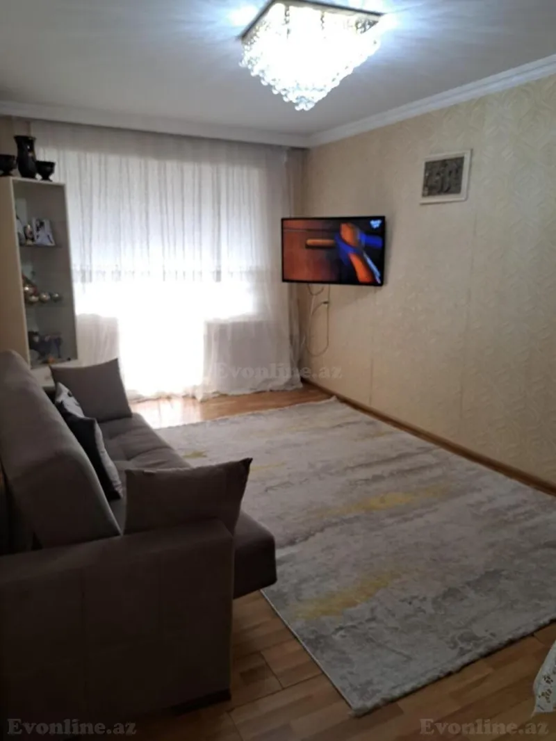 Satılır 2 otaqlı Mənzil Köhnə tikili 45 m² 8-ci kilometr - şəkil 2