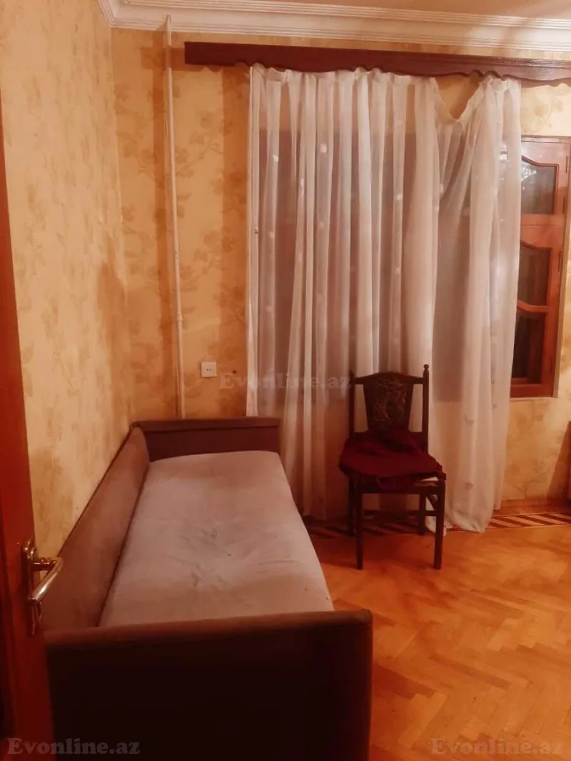 Kirayə verilir 2 otaqlı Mənzil Köhnə tikili 80 m² Azadlıq prospekti m.