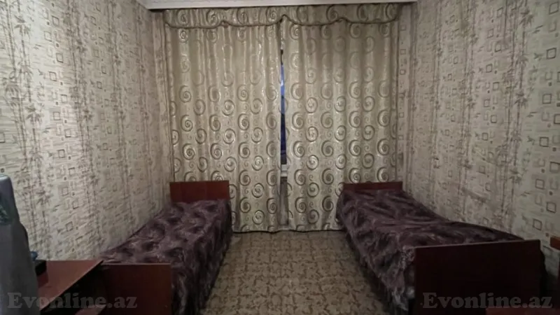 Satılır 4 otaqlı Mənzil Köhnə tikili 95 m² Qaraçuxur - şəkil 3