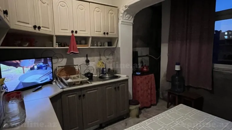 Satılır 4 otaqlı Mənzil Köhnə tikili 95 m² Qaraçuxur - şəkil 5