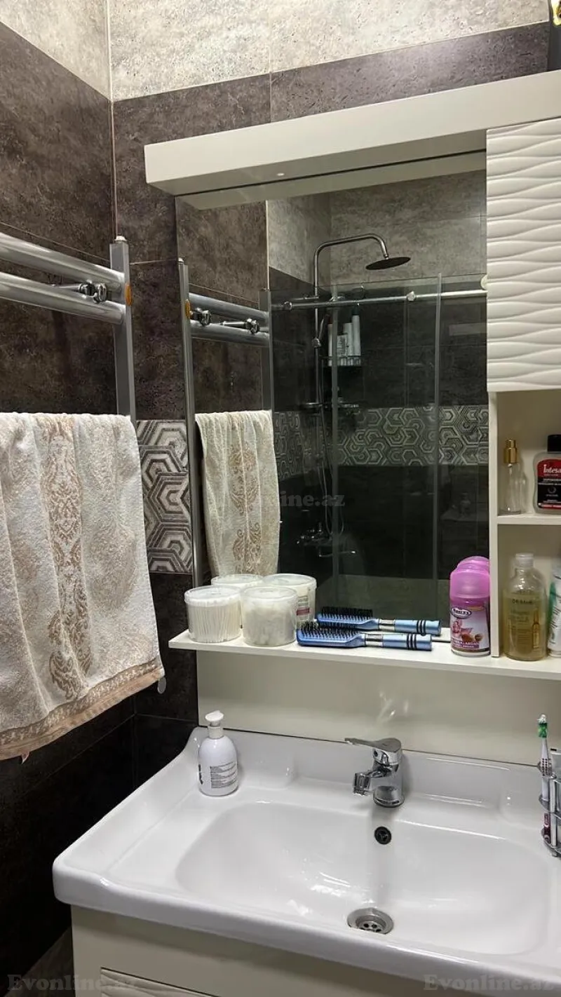 Satılır 2 otaqlı Mənzil Yeni tikili 60 m² Yasamal - şəkil 3