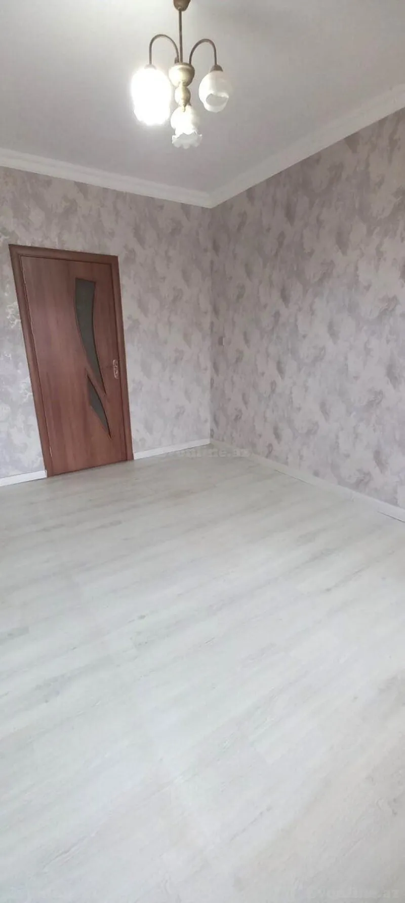 Satılır 5 otaqlı Mənzil Köhnə tikili 120 m² Xalqlar Dostluğu m. - şəkil 2