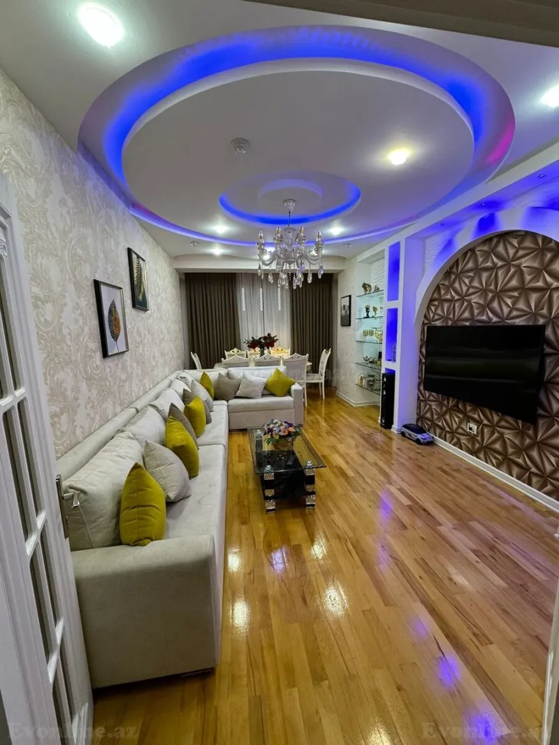 Satılır 2 otaqlı Mənzil Yeni tikili 105 m² Qara Qarayev m.