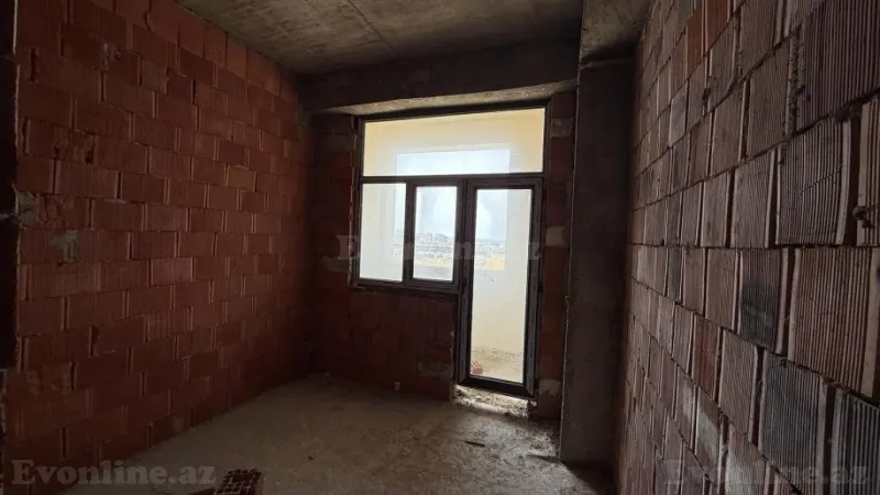 Satılır 2 otaqlı Mənzil Yeni tikili 70 m² Neftçilər m. - şəkil 3