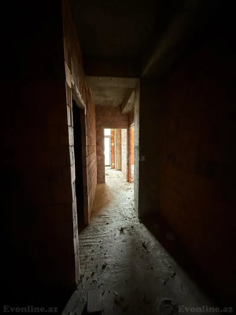 Satılır 2 otaqlı Mənzil Yeni tikili 70 m² Neftçilər m. - şəkil 5