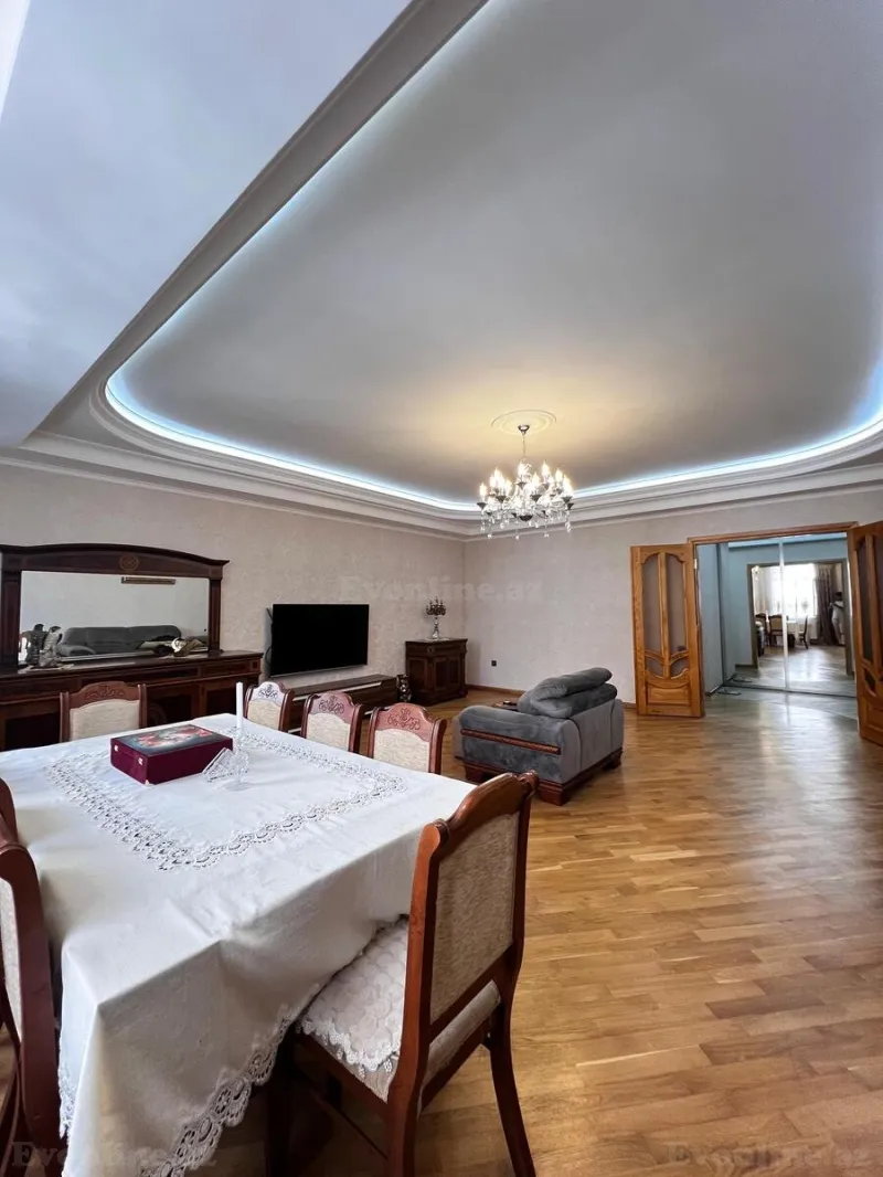 Satılır 3 otaqlı Mənzil Yeni tikili 155 m² 28 May m. - şəkil 5