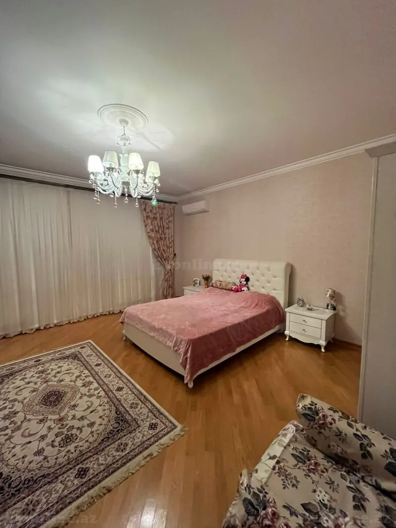 Satılır 4 otaqlı Mənzil Yeni tikili 240 m² Nizami m. - şəkil 11