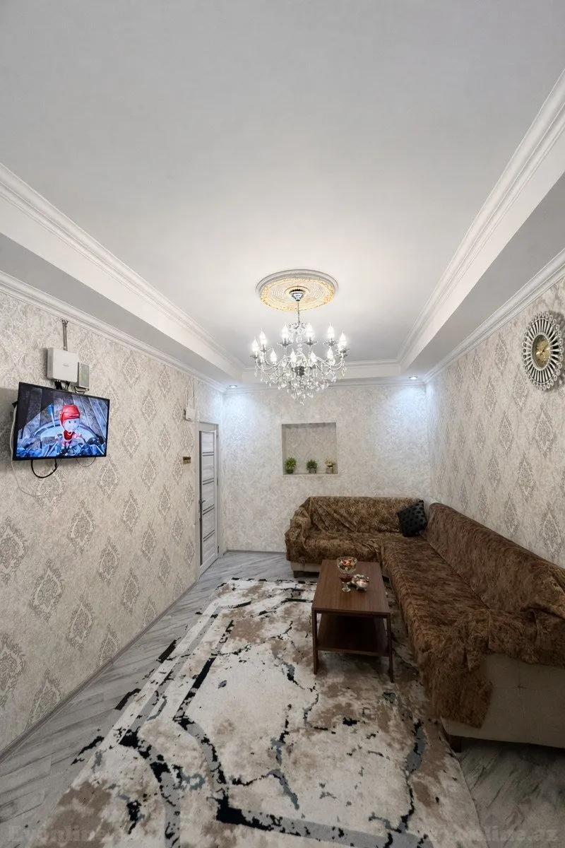 Satılır 3 otaqlı Mənzil Köhnə tikili 83 m² Binəqədi r.