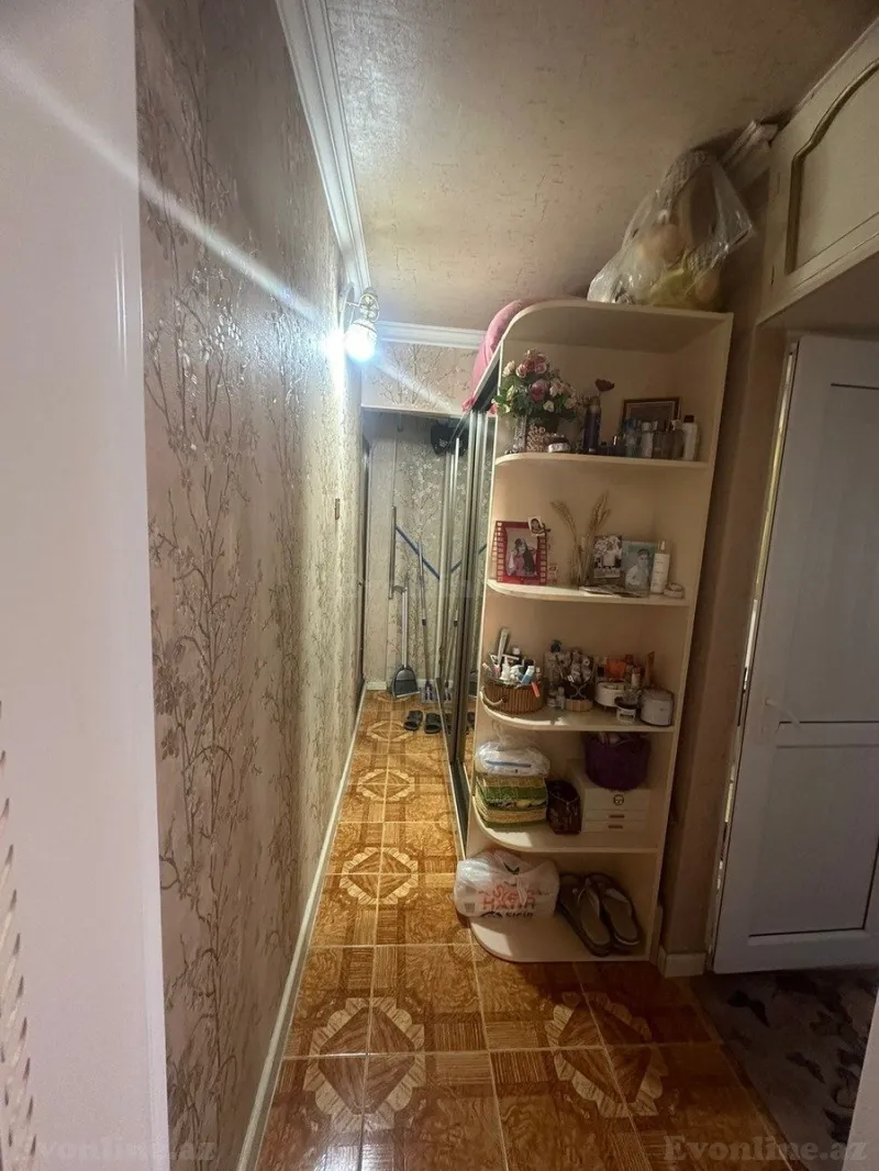 Kirayə verilir 2 otaqlı Mənzil Köhnə tikili 65 m² Neftçilər m. - şəkil 7