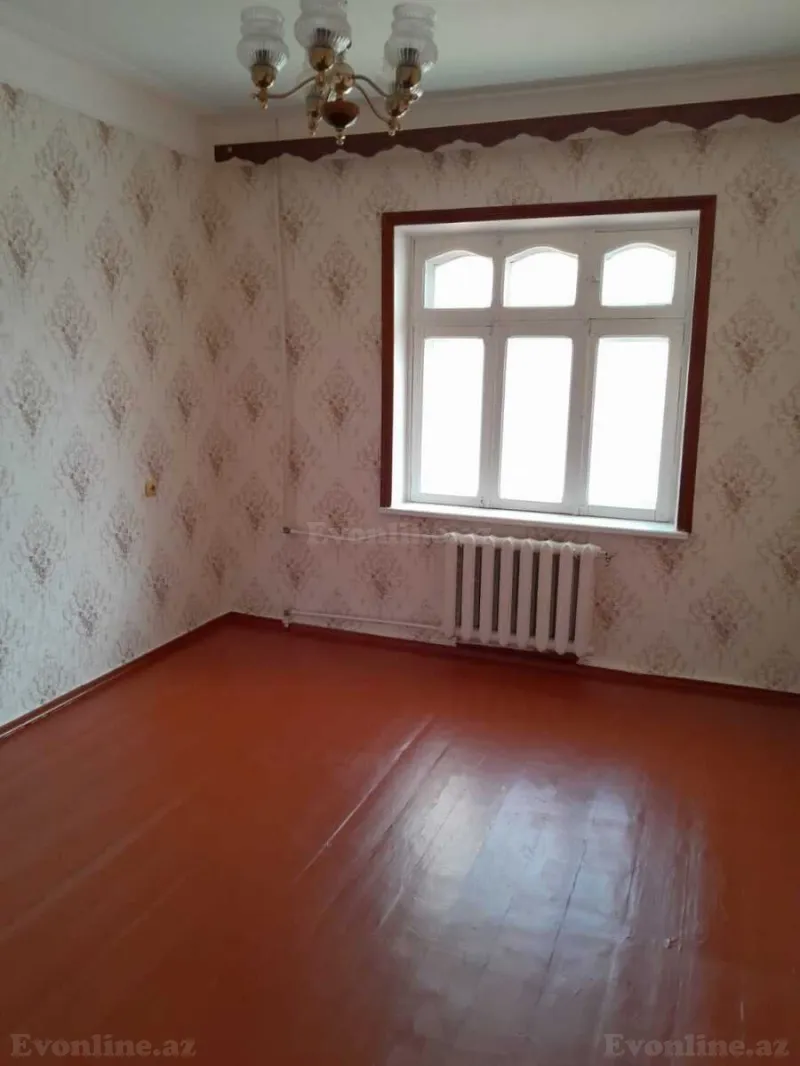 Satılır 2 otaqlı Mənzil Köhnə tikili 70 m² Suraxanı r. - şəkil 5