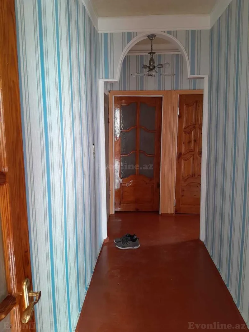 Satılır 2 otaqlı Mənzil Köhnə tikili 70 m² Suraxanı r. - şəkil 7