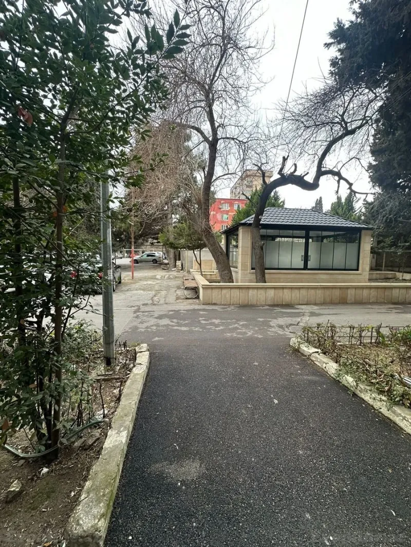 Satılır 4 otaqlı Mənzil Köhnə tikili 105 m² 8-ci mikrorayon