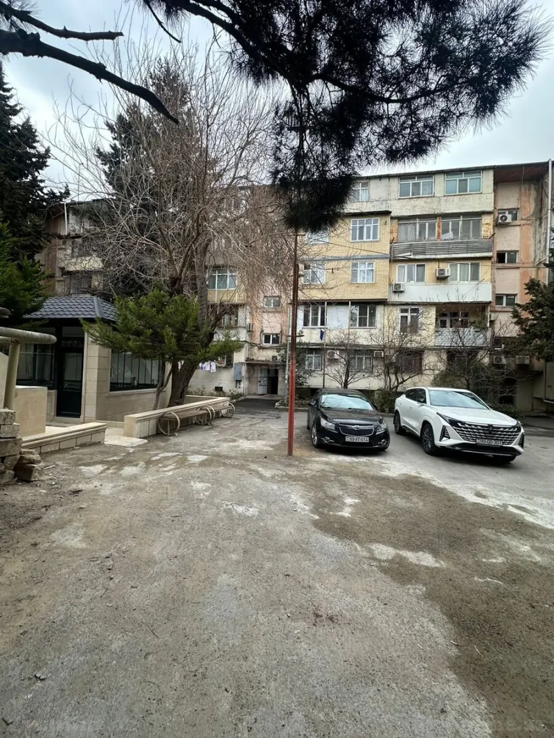 Satılır 4 otaqlı Mənzil Köhnə tikili 105 m² 8-ci mikrorayon - şəkil 5