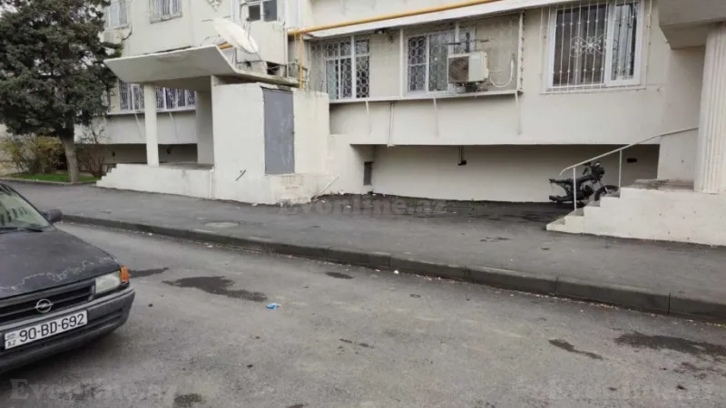 Kirayə verilir 3 otaqlı Mənzil Köhnə tikili 80 m² Qara Qarayev m. - şəkil 15