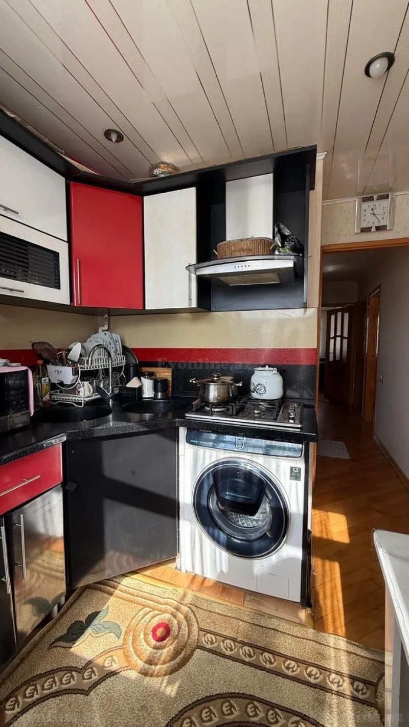 Satılır 3 otaqlı Mənzil Köhnə tikili 70 m² Xalqlar Dostluğu m. - şəkil 7