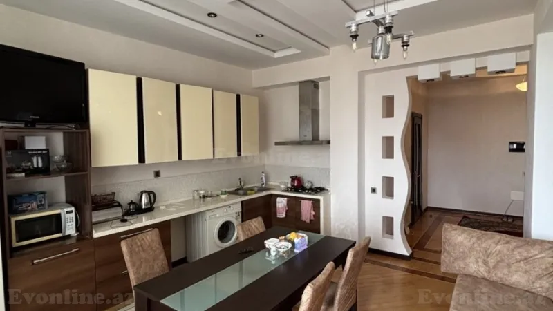 Kirayə verilir 2 otaqlı Mənzil Yeni tikili 75 m² 4-cü mikrorayon