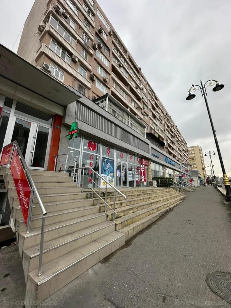 Satılır 1 otaqlı Mənzil Köhnə tikili 40 m² Gənclik m.