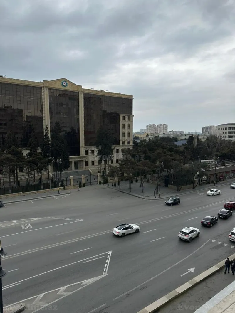 Satılır 1 otaqlı Mənzil Köhnə tikili 40 m² Gənclik m. - şəkil 3