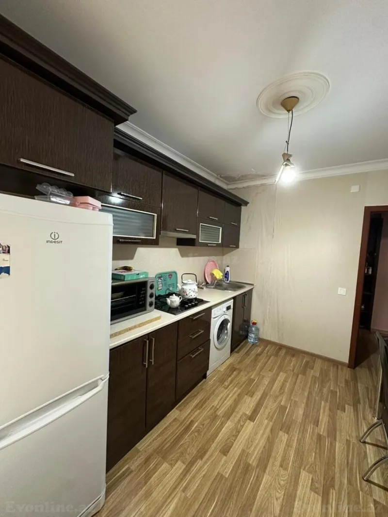 Satılır 1 otaqlı Mənzil Köhnə tikili 40 m² Gənclik m. - şəkil 15