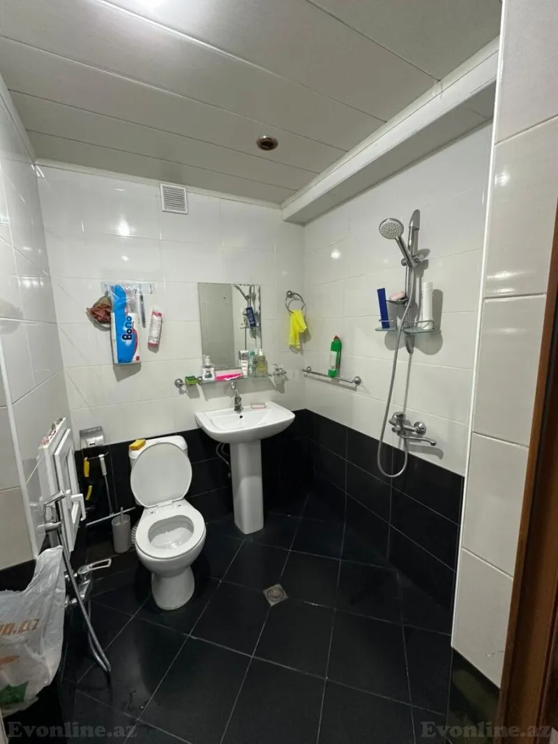 Satılır 1 otaqlı Mənzil Köhnə tikili 40 m² Gənclik m. - şəkil 18