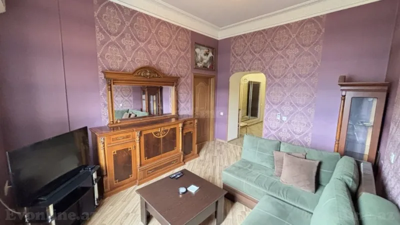 Kirayə verilir 2 otaqlı Mənzil Köhnə tikili 75 m² Sahil m. - şəkil 3